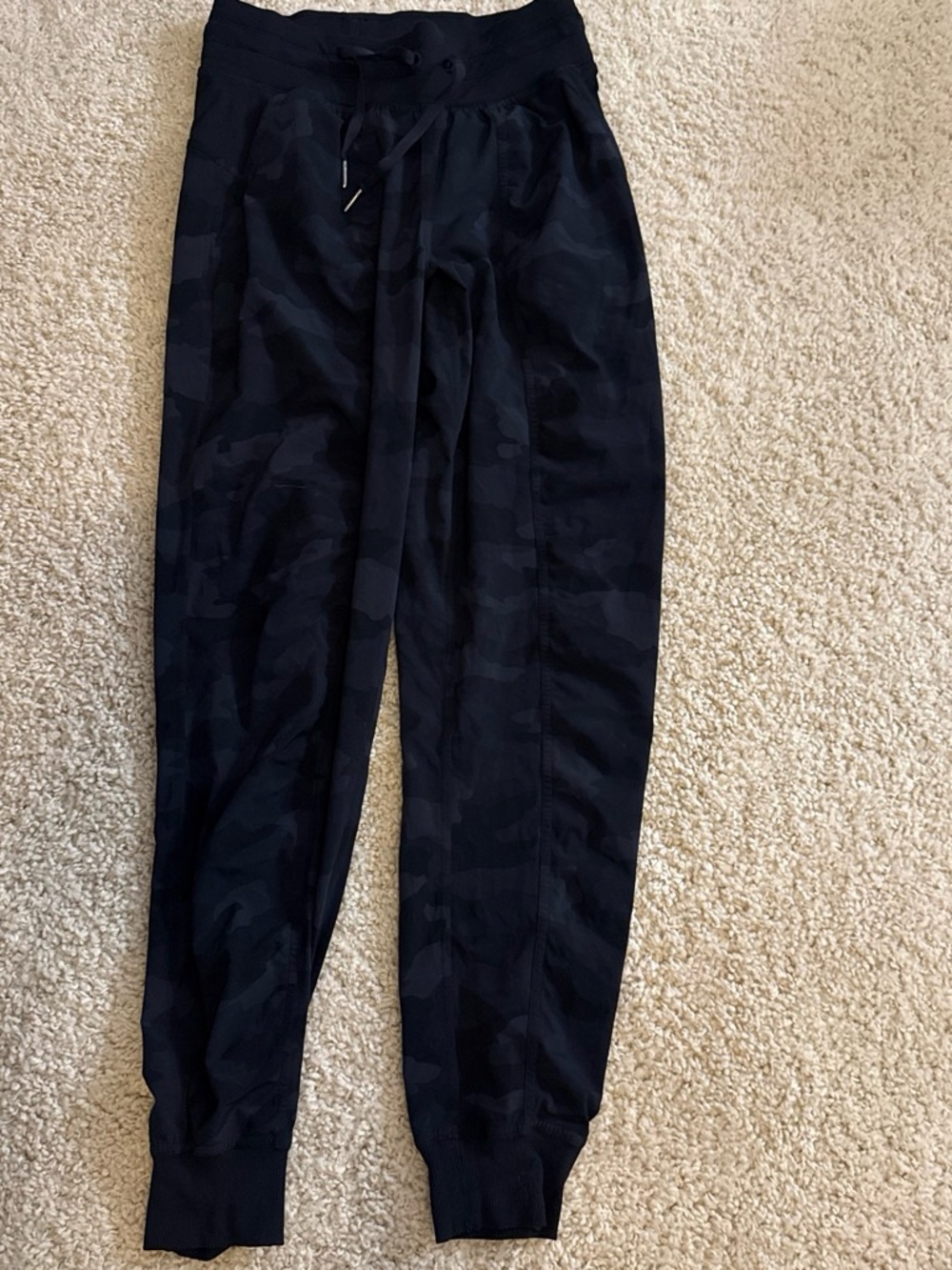lululemon athletica Women's Black Camouflage Jogger Pants